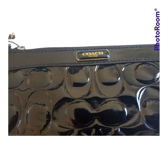 COACH Black Patent Wristlet Clutch Wallet - Picture 3 of 5